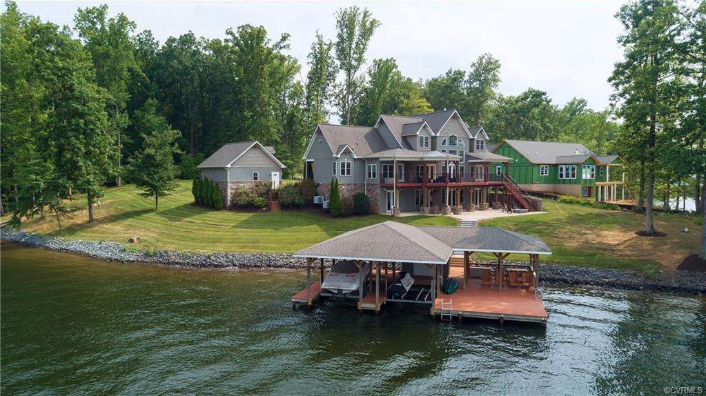 225 Boxwood Road - Photo 1