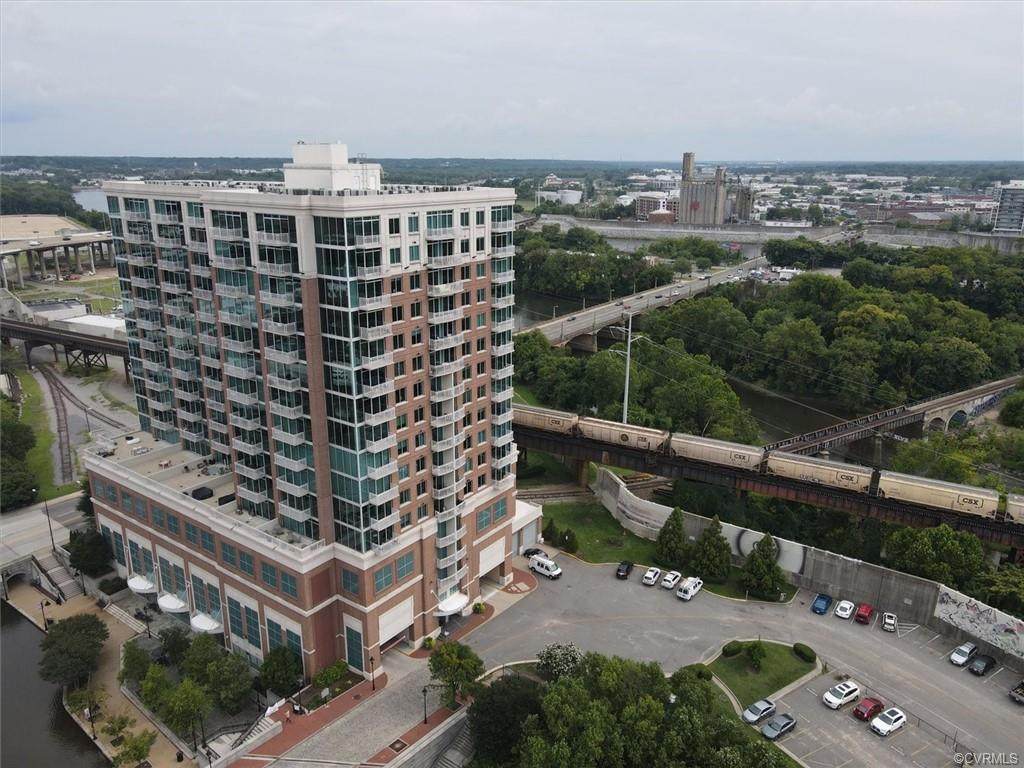301 Virginia Street - Photo 1