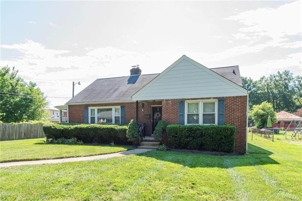 215 Jefferson Avenue - Photo 1