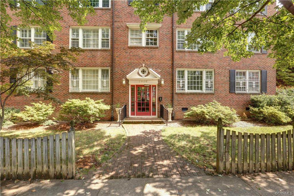2606 Park Avenue - Photo 1