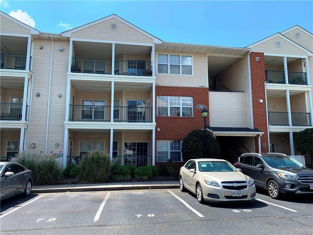 831 Brassie Lane - Photo 1