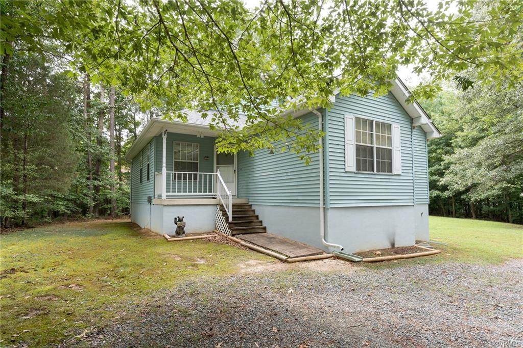 213 Washington Drive - Photo 1