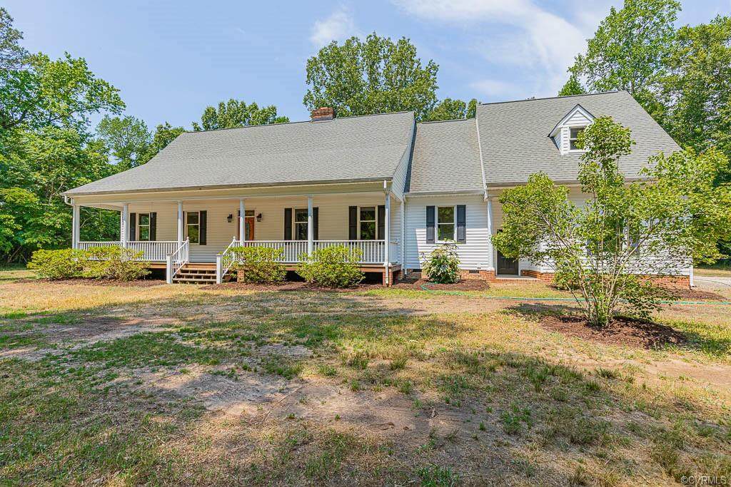 5230 Roxbury Road - Photo 1