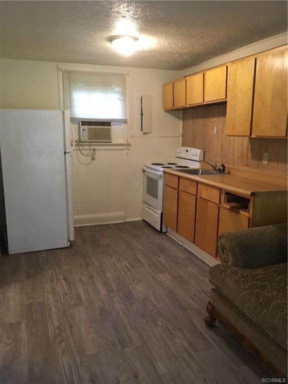 204 Tunstall Avenue - Photo 1