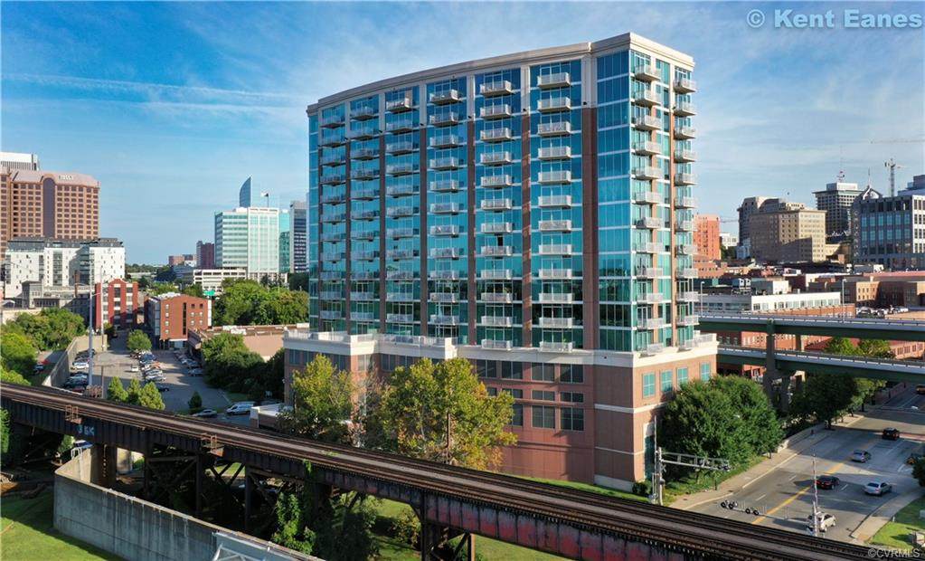 301 Virginia Street - Photo 1