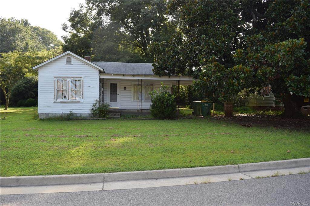1700 Dinwiddie Avenue - Photo 1