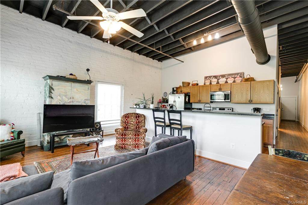 407 Cherry Street - Photo 1