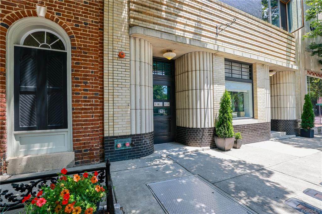 212 Franklin Street - Photo 1