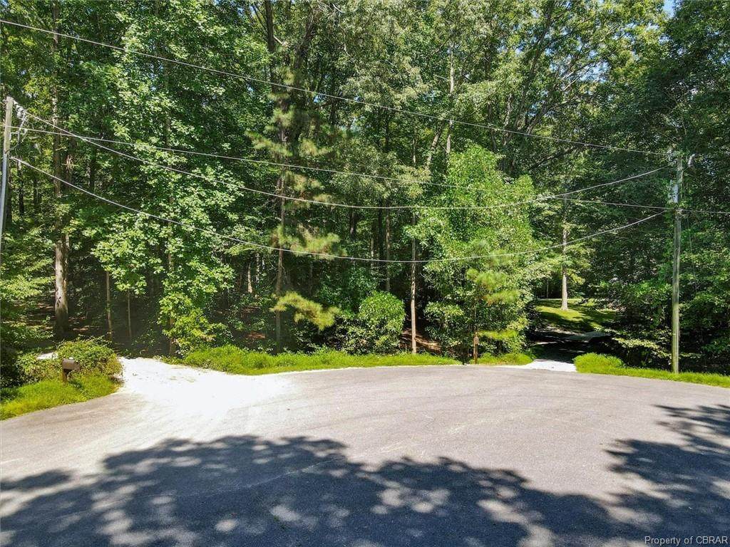 116 Deerwood Drive - Photo 1