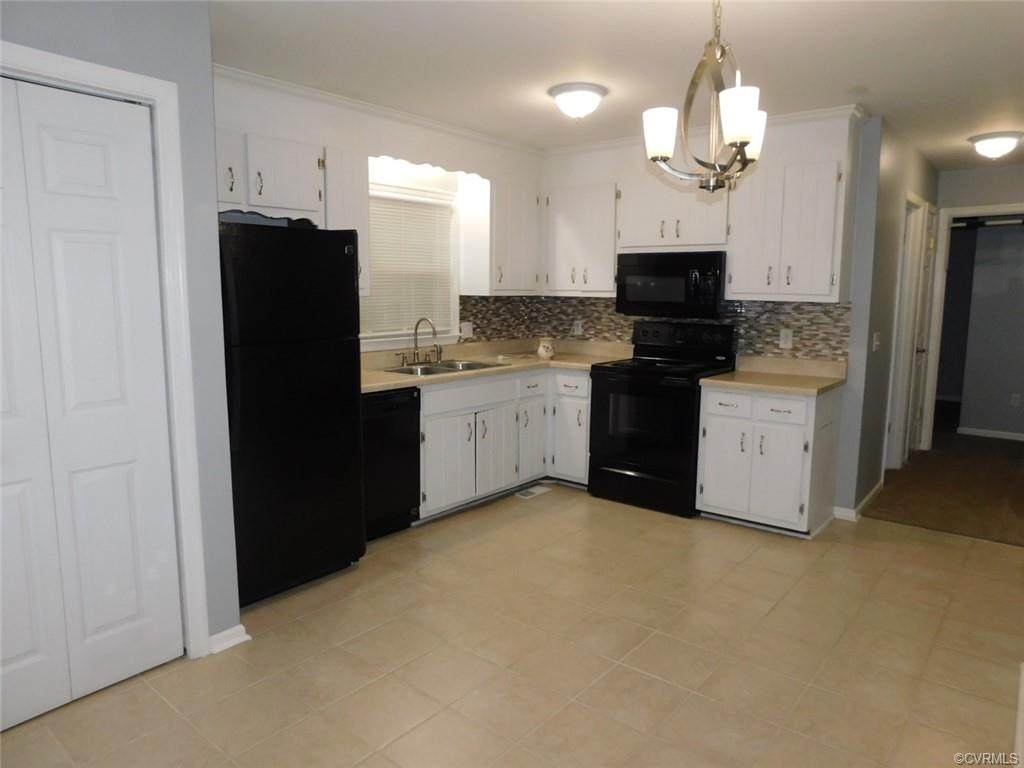 18304 Bonneville Lane - Photo 1
