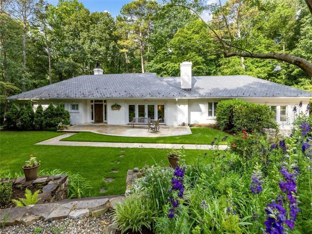 7 Hillaire Lane - Photo 1