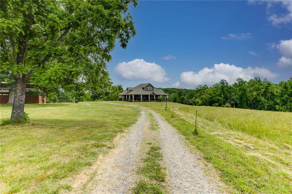 2980 Ellisville Drive - Photo 1