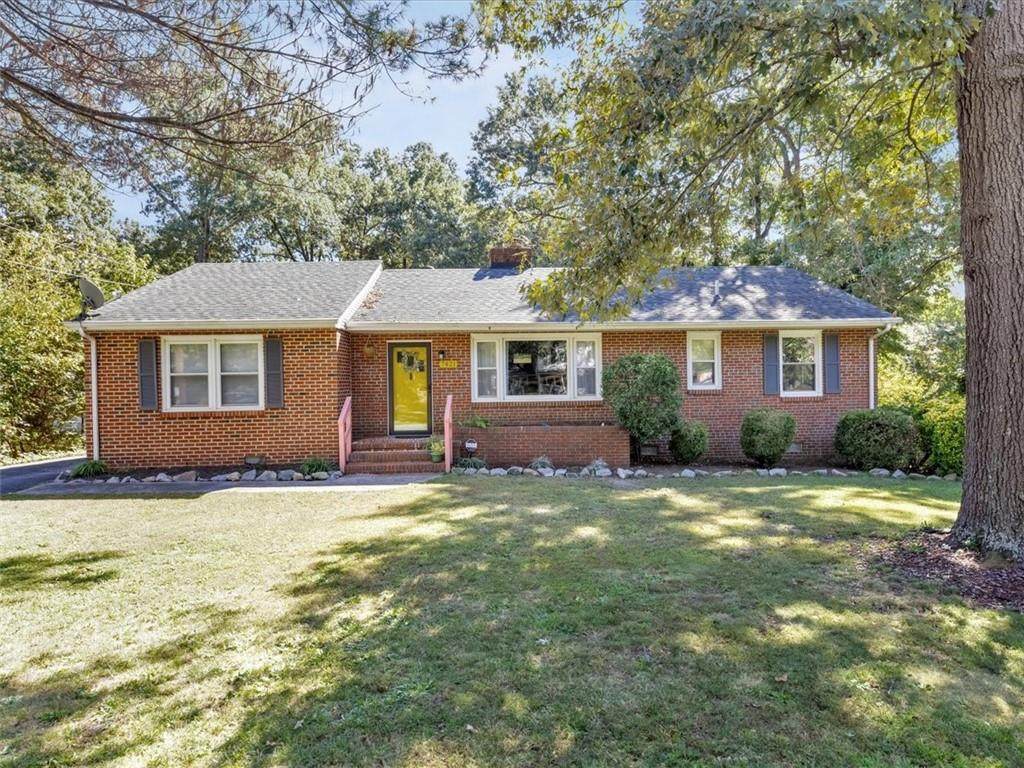 7421 Dell Drive - Photo 1