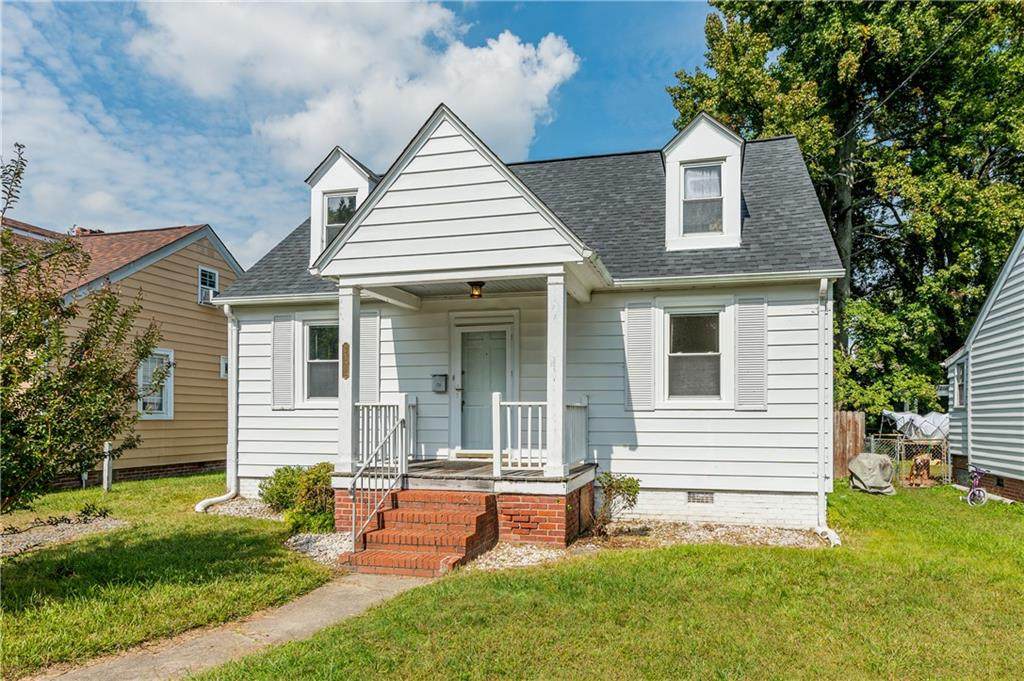 2122 Clarke Street - Photo 1
