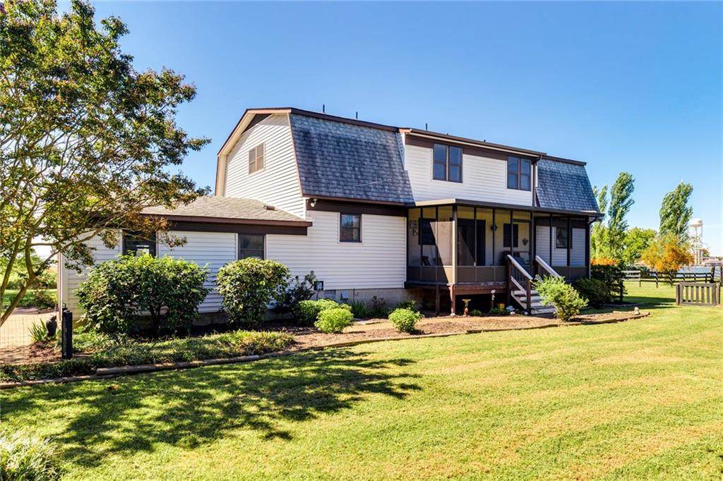 453 Rockwell Road - Photo 1