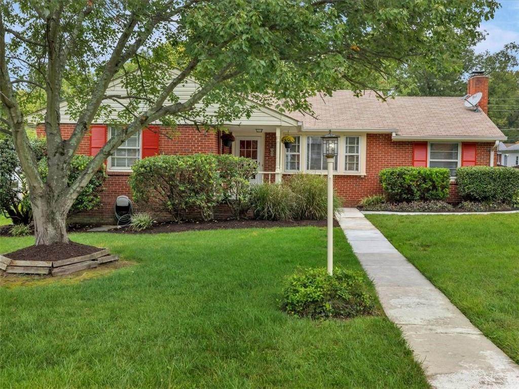 2208 Dartford Road - Photo 1