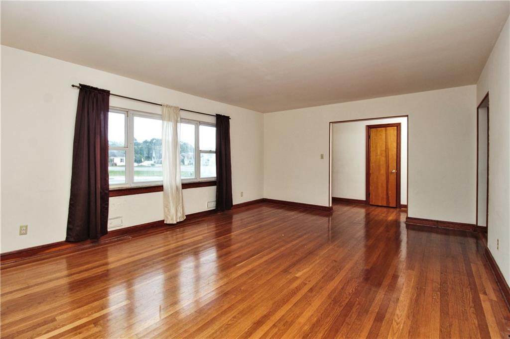 1112 Smithfield Avenue - Photo 1