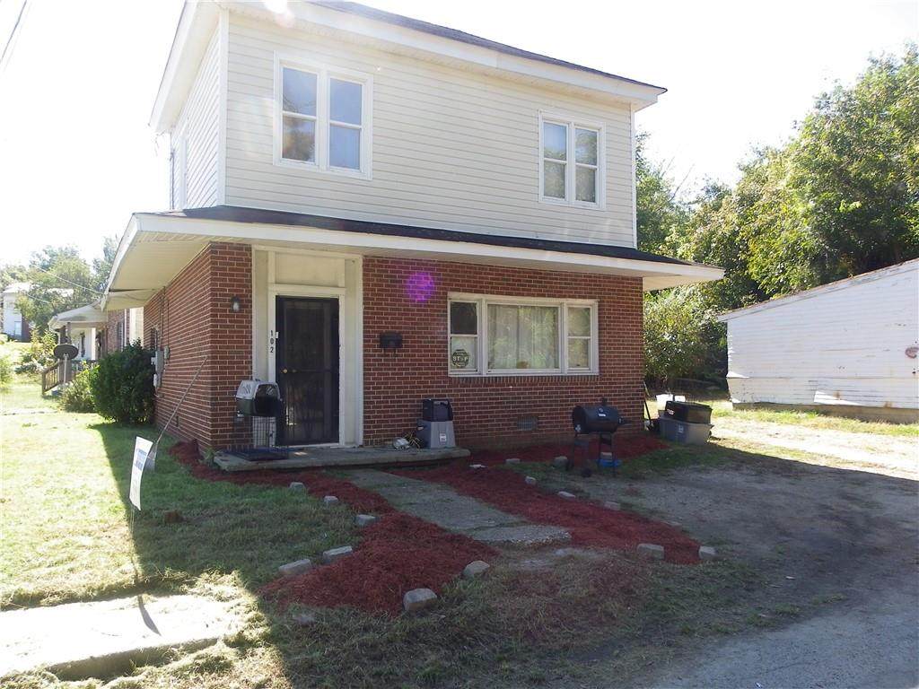 102 Early Street - Photo 1