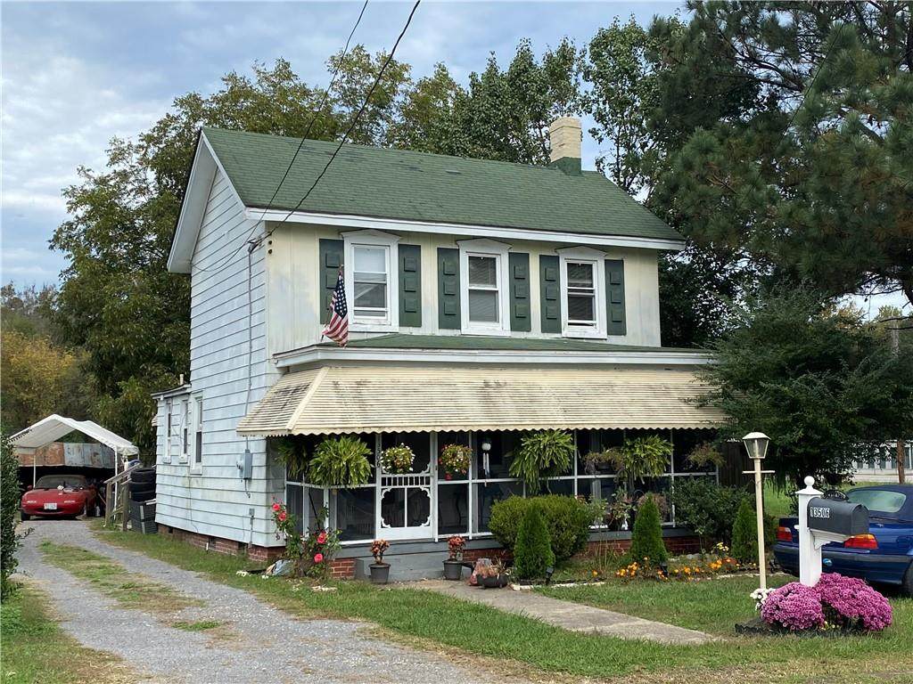 13506 Queen Street - Photo 1