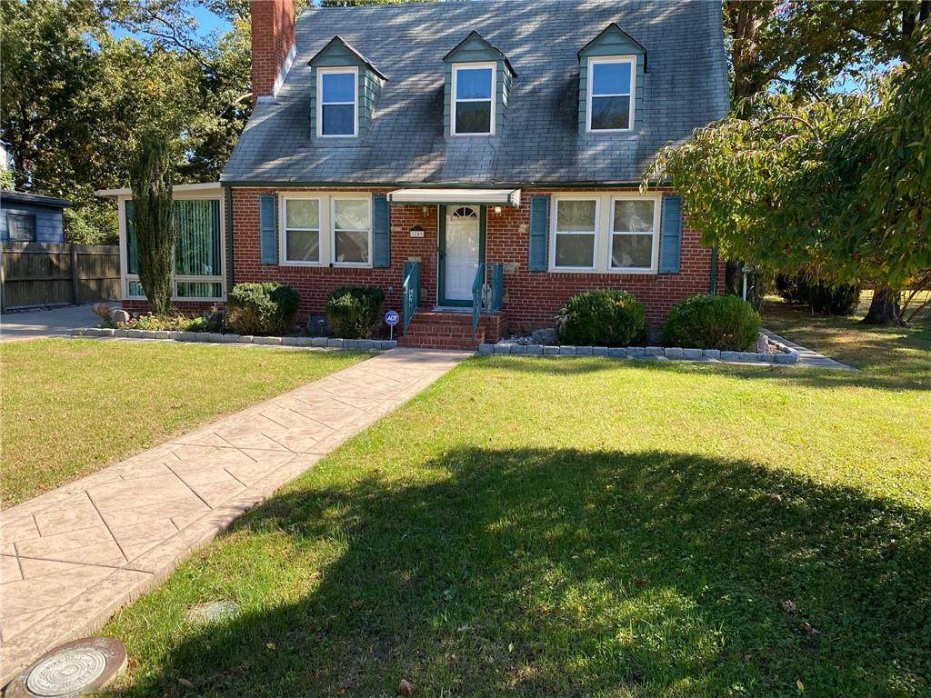 1109 Hollister Avenue - Photo 1