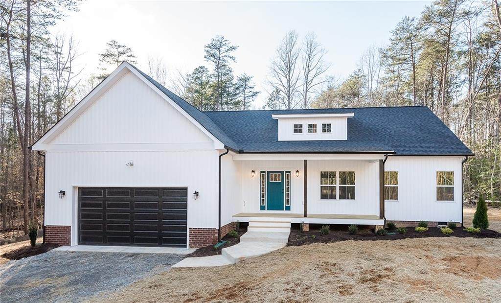 1688 Ragland Road - Photo 1