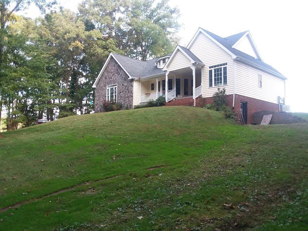 1319 Sulphur Spring Rd - Photo 1