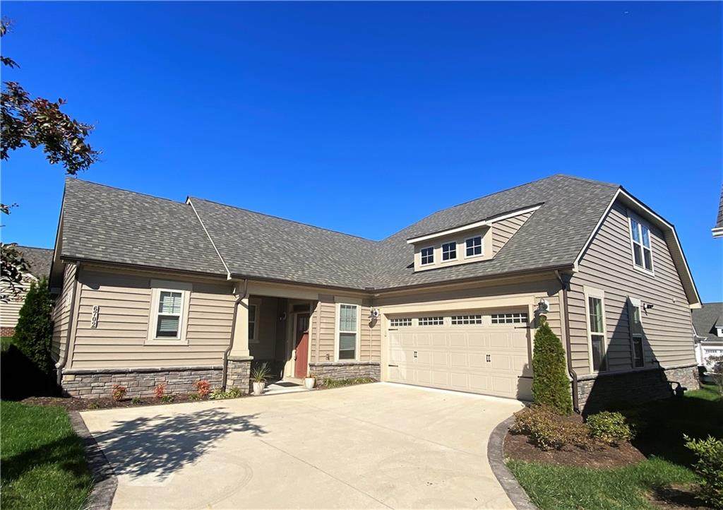 6702 Southwalk Heights - Photo 1