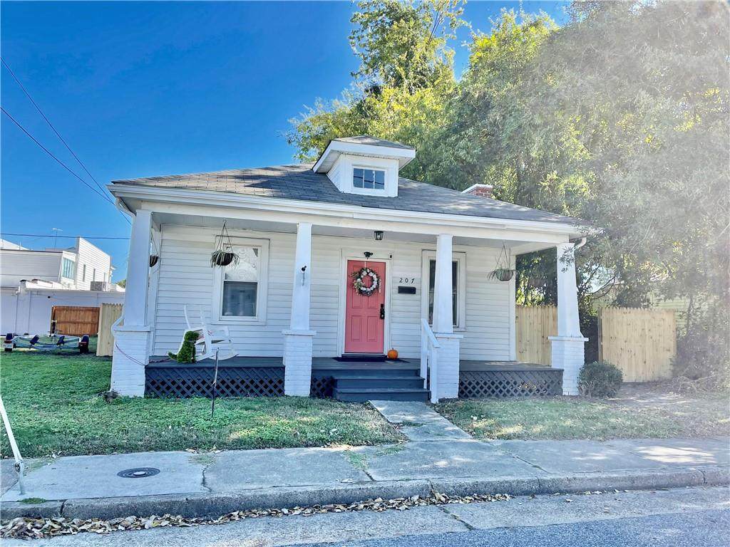 207 7th Avenue - Photo 1