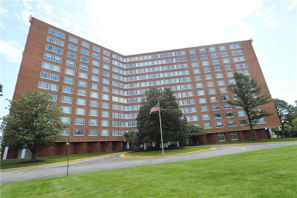 5100 Monument Avenue - Photo 1