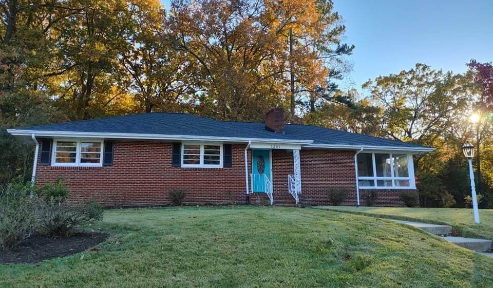 1201 Oakwood Drive - Photo 1