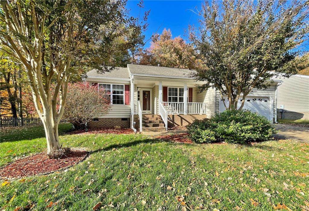105 View Pointe Drive - Photo 1