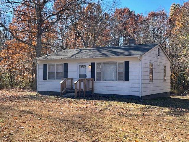 6033 Cartersville Road - Photo 1