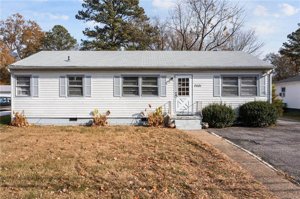 2581 Glendale Avenue - Photo 1
