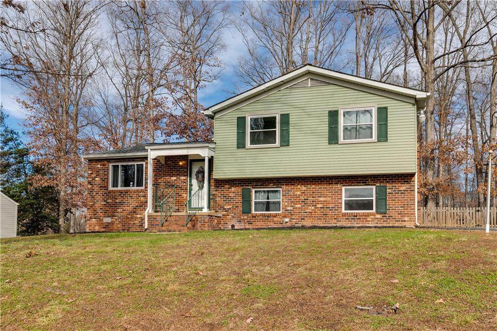 9646 Della Drive - Photo 1