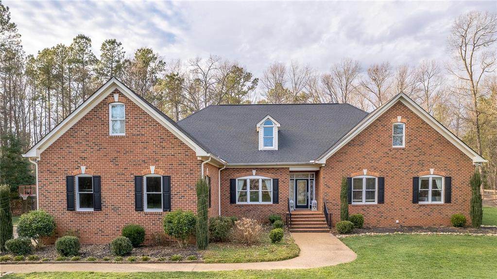 3100 Quaker Woods Drive - Photo 1