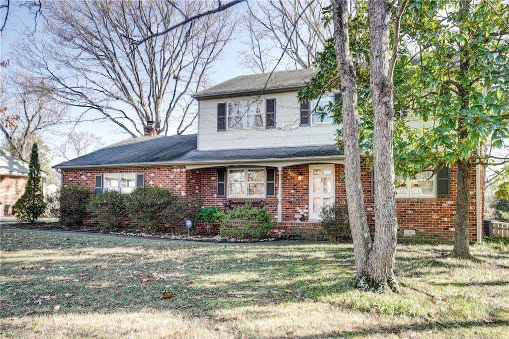 4825 Stornoway Drive - Photo 1