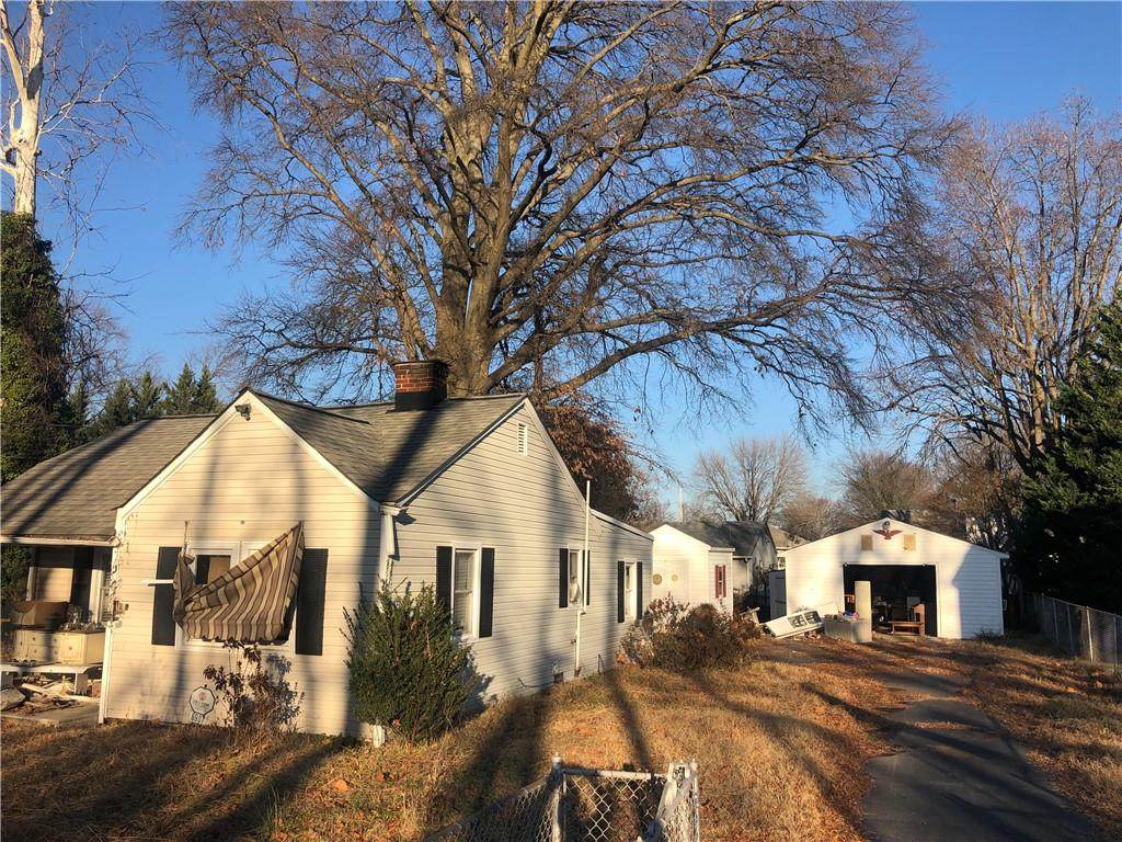 6907 Greendale Road - Photo 1