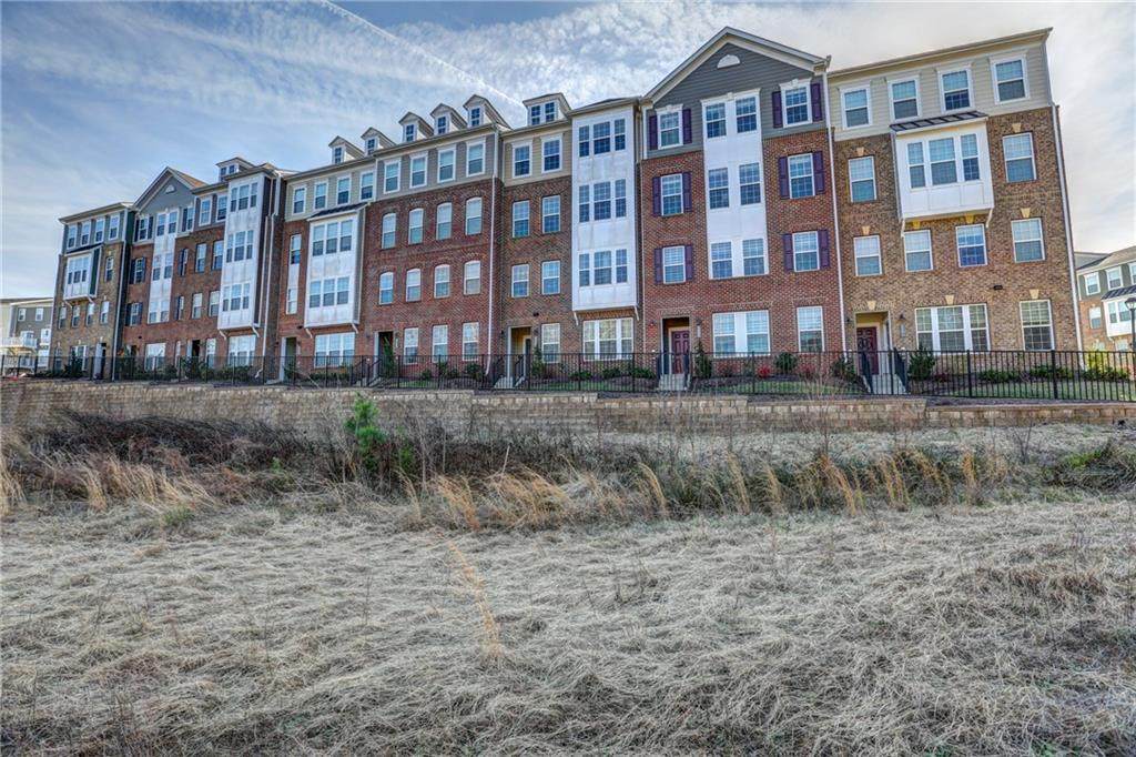 4305 Broad Hill Drive - Photo 1