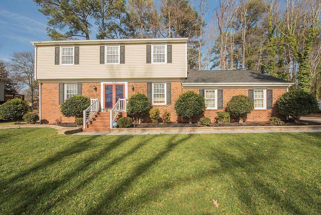 405 Fairmont Drive - Photo 1