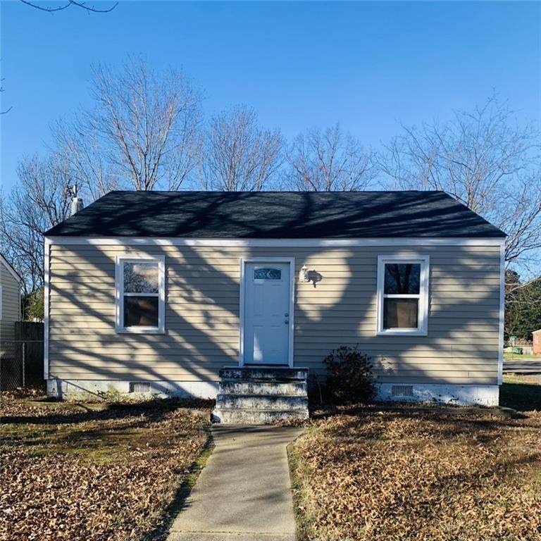 404 Memorial Avenue - Photo 1