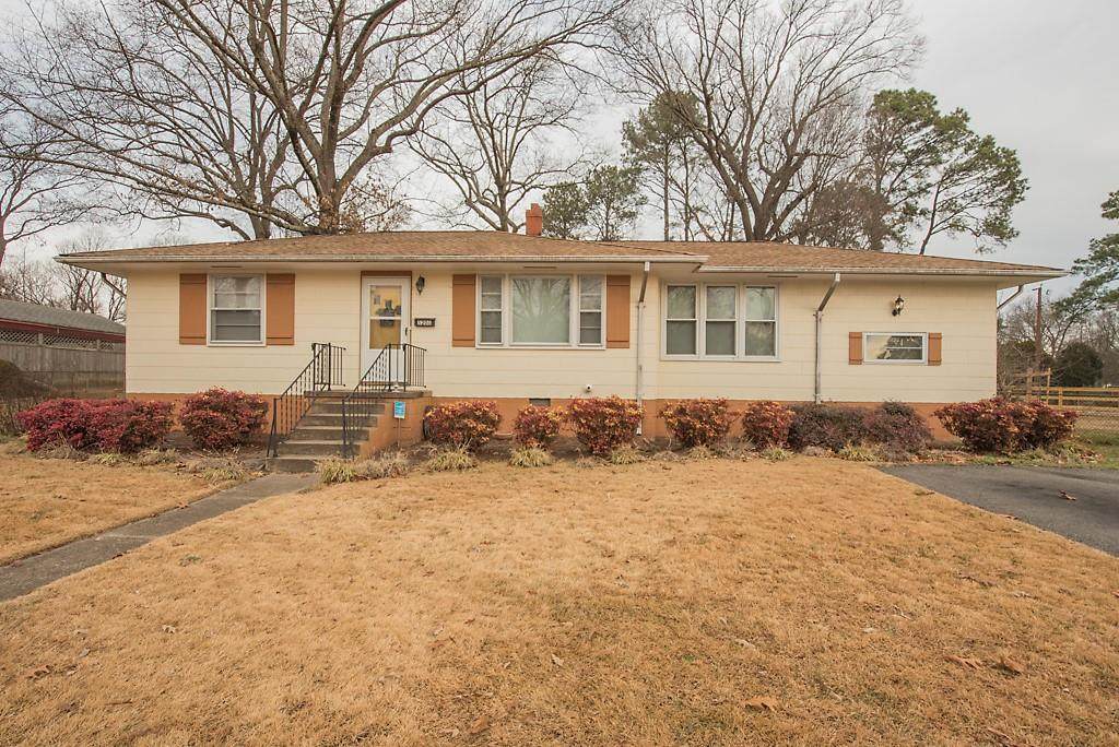 5208 Tilford Road - Photo 1
