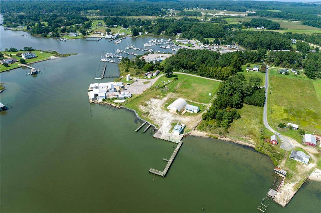 9778 York River Seafood - Photo 1