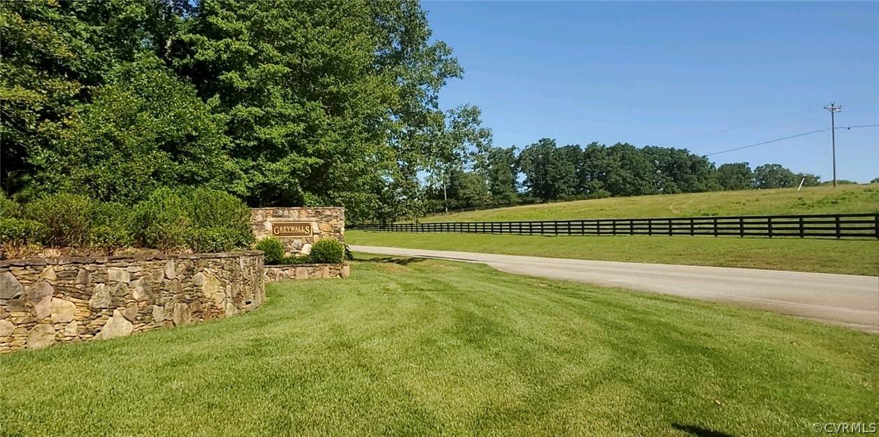 3032 Greywalls Drive - Photo 1