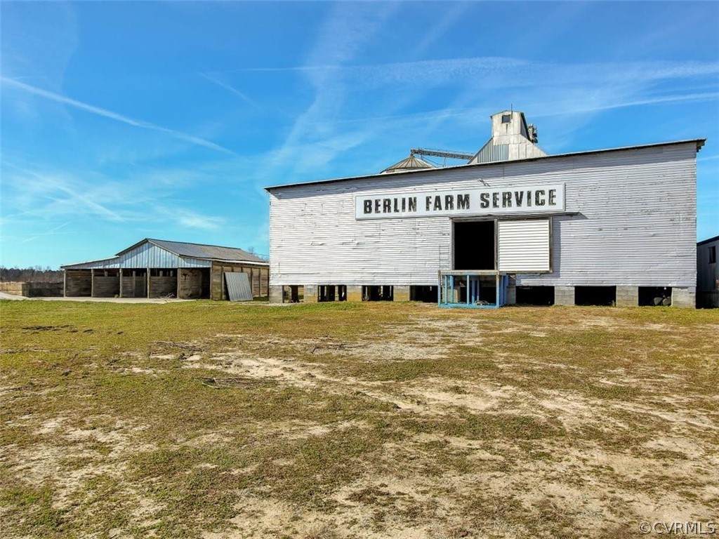 30520 Berlin Dory Road - Photo 1