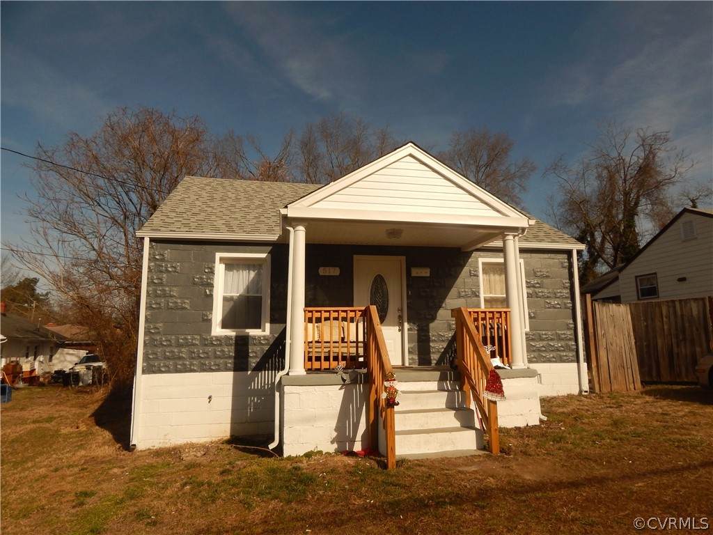 517 St Luke Street - Photo 1