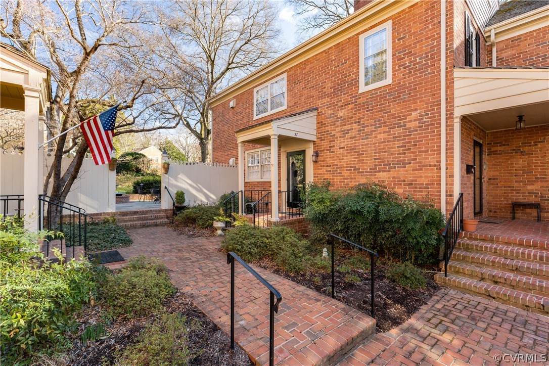 6161 River Road - Photo 1