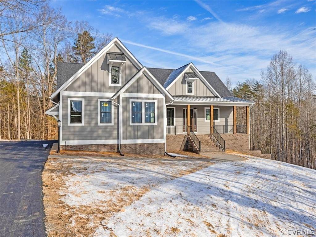 1732 Fishers Pond Drive - Photo 1