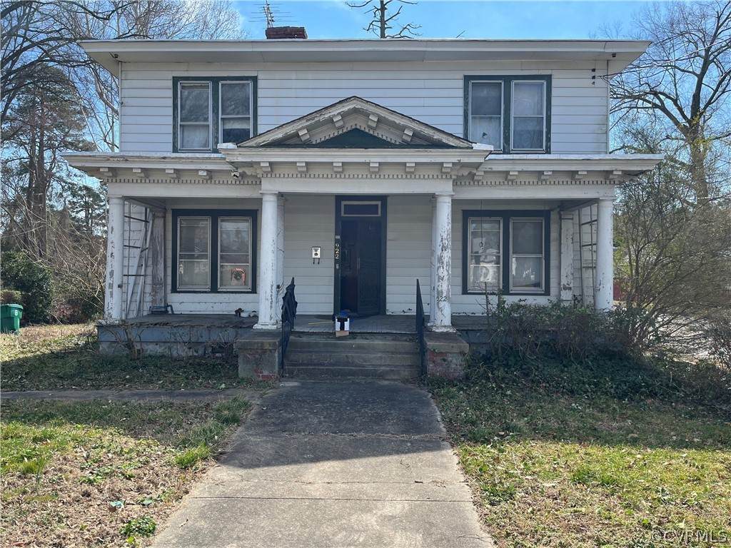 922 South Boulevard - Photo 1