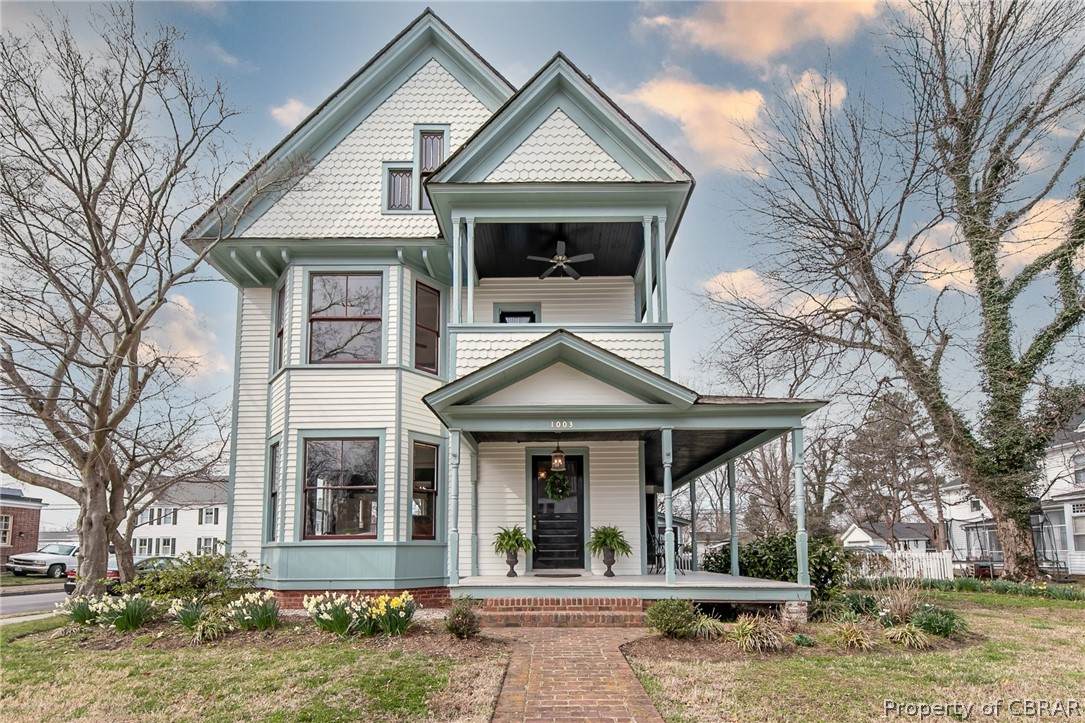 1003 10th Street - Photo 1