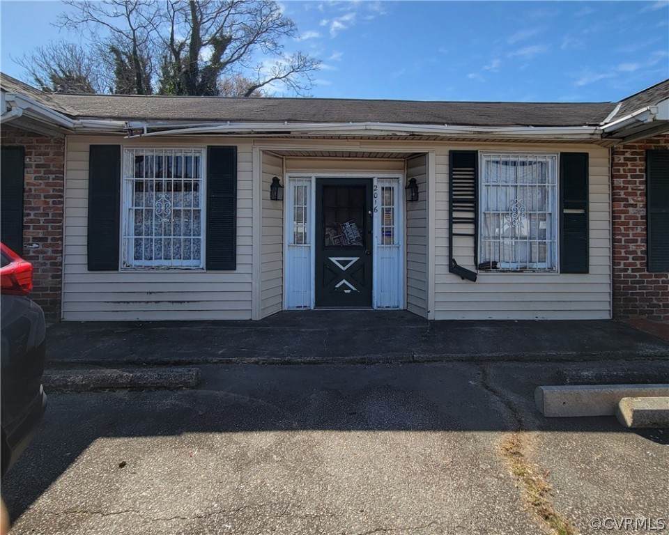 2016 Washington Street - Photo 1